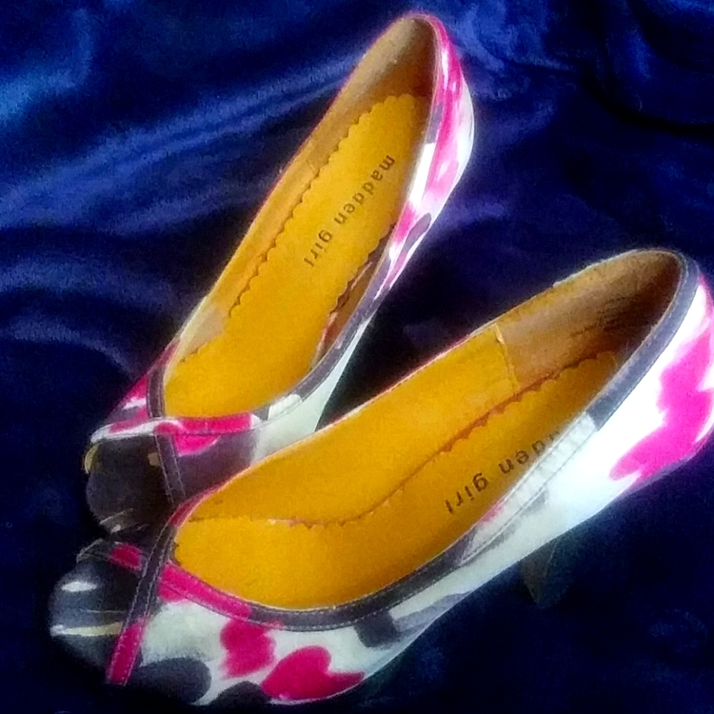 Madden girl pumps